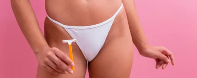 Jak golić okolice bikini maszynką bez podrażnień i bólu